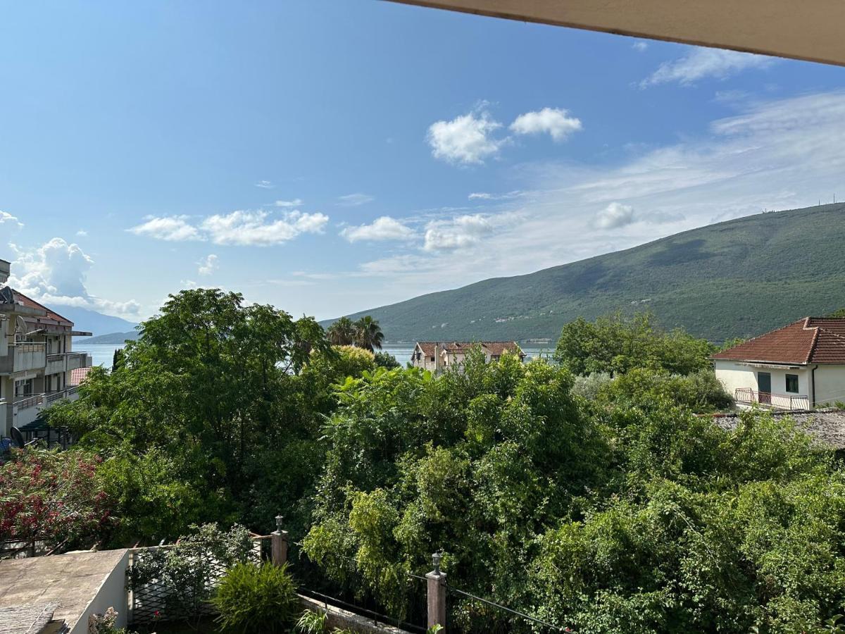 Villa Alla Bed And Breakfast Herceg Novi Dış mekan fotoğraf