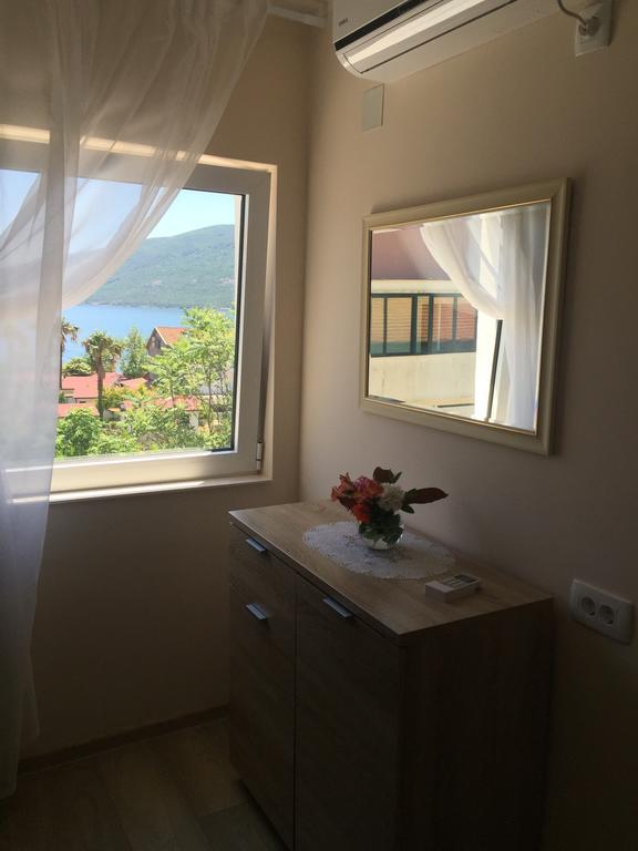 Villa Alla Bed And Breakfast Herceg Novi Dış mekan fotoğraf