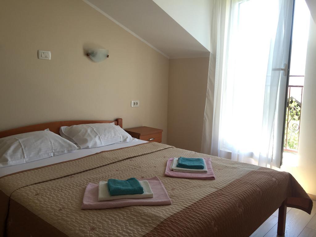 Villa Alla Bed And Breakfast Herceg Novi Dış mekan fotoğraf