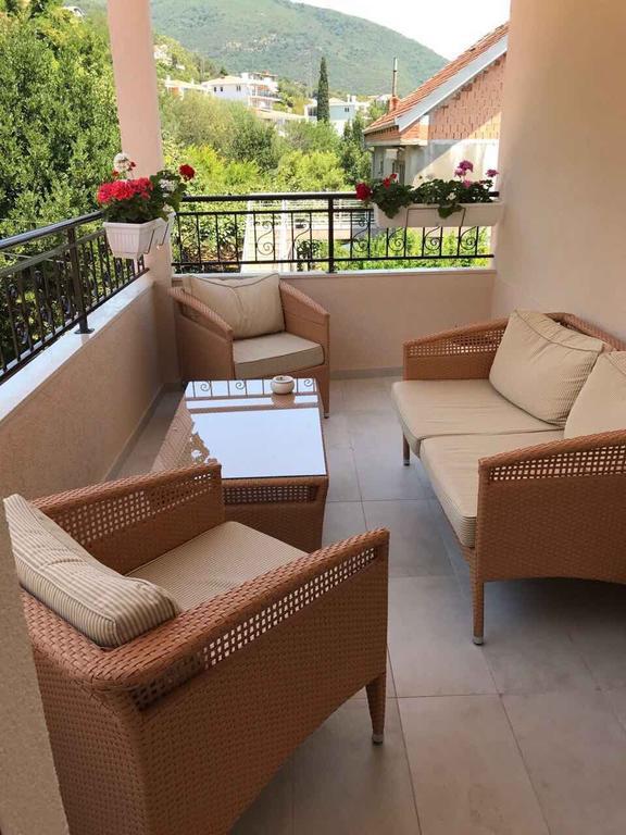 Villa Alla Bed And Breakfast Herceg Novi Dış mekan fotoğraf