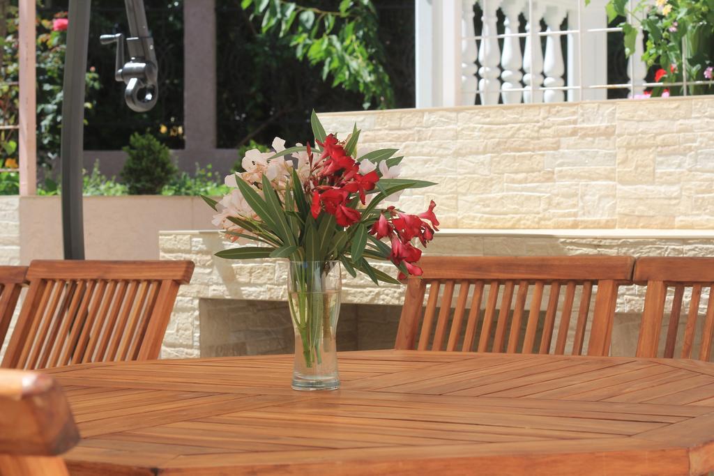 Villa Alla Bed And Breakfast Herceg Novi Dış mekan fotoğraf