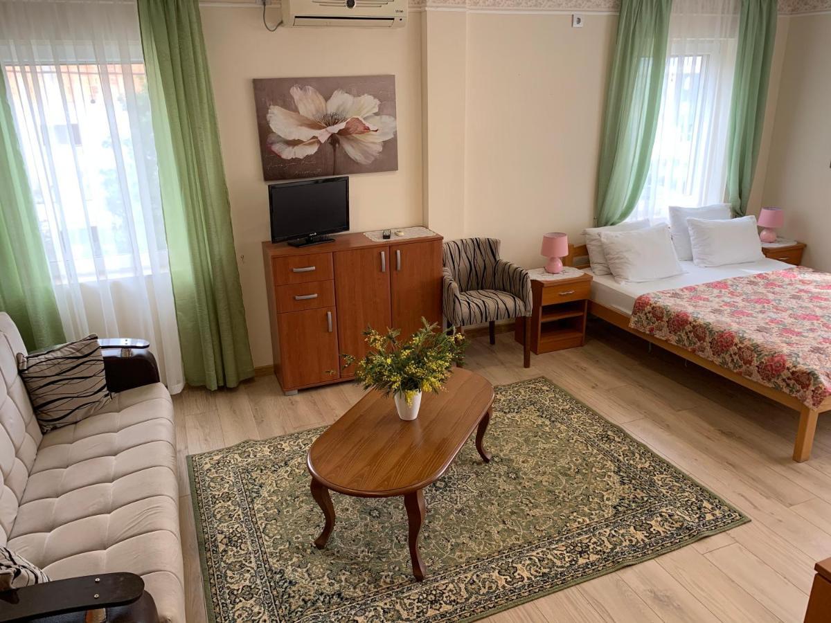 Villa Alla Bed And Breakfast Herceg Novi Dış mekan fotoğraf